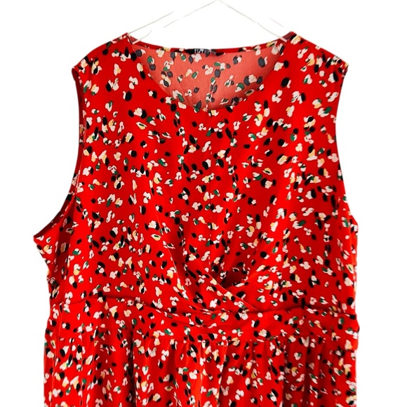 BloomChic Spec Pattern Dress - Picture 2 of 7